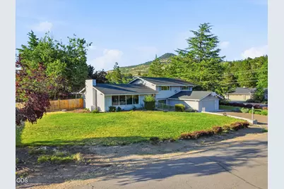 242 Yale Drive, Medford, OR 97504 - Photo 1