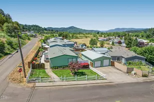 845 Sea St, Sutherlin, OR 97479 - Photo 1