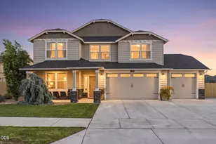 2859 SW 47th St, Redmond, OR 97756 - Photo 1
