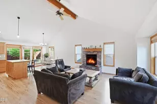 19905 Antler Point Dr, Bend, OR 97702 - Photo 1
