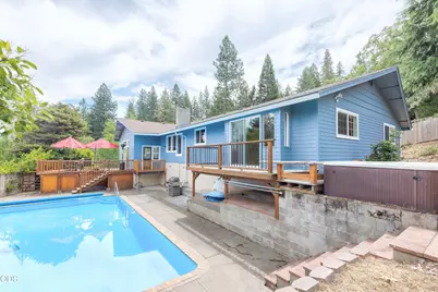 565 Henley Way, Ashland, OR 97520 - Photo 1