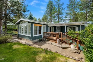 60865 Raintree Dr, Bend, OR 97701 - Photo 1