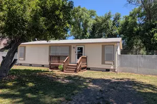 1737 Summers Ln, Klamath Falls, OR 97603 - Photo 1