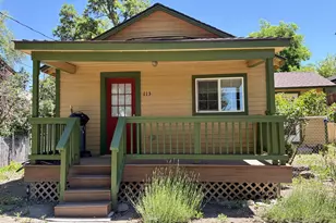 113 N Laguna St, Klamath Falls, OR 97601 - Photo 1
