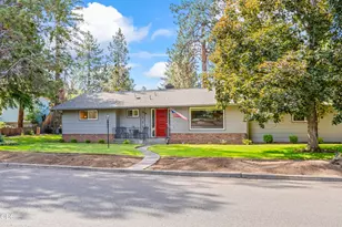 709 NE Lafayette Ave, Bend, OR 97701 - Photo 1