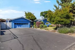 2055 Alamar St, Medford, OR 97501 - Photo 1