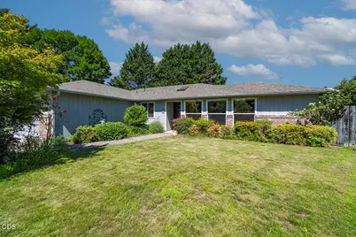 3321 Oneida Circle, Medford, OR 97504 - Photo 1