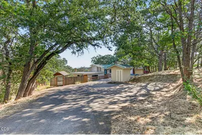 5015 Dark Hollow Road, Medford, OR 97501 - Photo 1