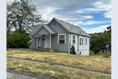 726 N 2nd Street, Klamath Falls, OR 97601 - Photo 1