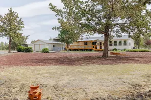 8664 SW Sisters View Pl, Terrebonne, OR 97760 - Photo 1