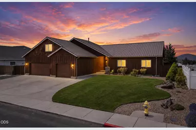 3099 SW Cascade Vista Drive, Redmond, OR 97756 - Photo 1