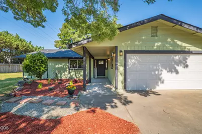 238 Grandview Lane, Grants Pass, OR 97527 - Photo 1