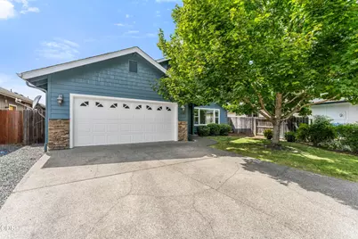1288 SW Sturgeon Court, Grants Pass, OR 97527 - Photo 1