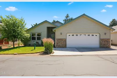 129 N Wheeler Loop, Sisters, OR 97759 - Photo 1