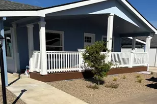 333 Mountain View Dr, Talent, OR 97540 - Photo 1