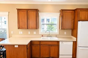230 Cottage St, Jacksonville, OR 97530 - Photo 3