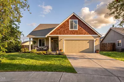 1924 NW Joshua Tree Court, Redmond, OR 97756 - Photo 1