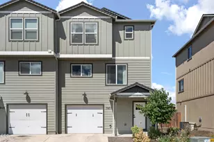 7851 28th St, White City, OR 97503 - Photo 1