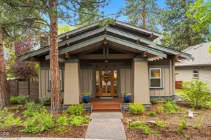 1471 NW John Fremont St, Bend, OR 97703 - Photo 1