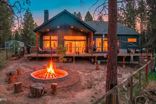 54635 Silver Fox Dr, Bend, OR 97707 - Photo 1