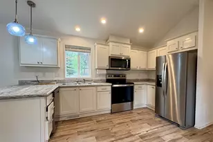 61060 Kings Ln, Bend, OR 97702 - Photo 1