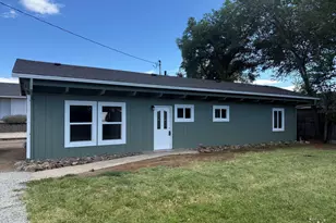 3880 Antelope Rd, White City, OR 97503 - Photo 1