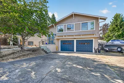2570 Samoan Way, Medford, OR 97504 - Photo 1