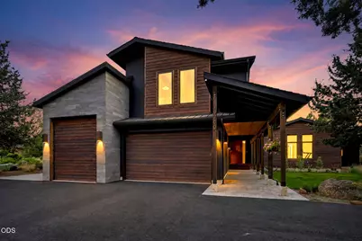 19700 Sunshine Way, Bend, OR 97702 - Photo 1