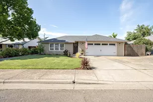1770 Tanglewood, Medford, OR 97501 - Photo 1