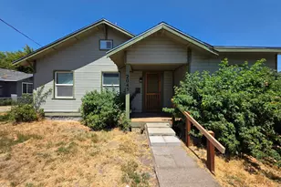 2045 Garden Ave, Klamath Falls, OR 97601 - Photo 1