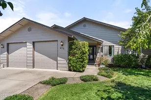 472 Phyllis Dr, Eagle Point, OR 97524 - Photo 1