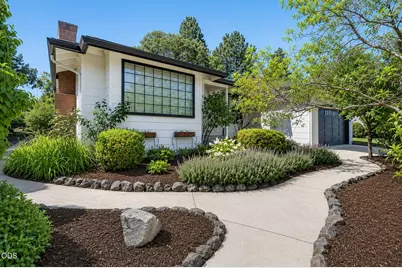2446 Heritage Way, Medford, OR 97504 - Photo 1