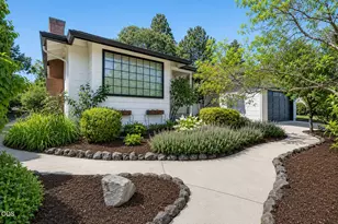 2446 Heritage Way, Medford, OR 97504 - Photo 1