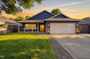 980 Willowdale Ave, Medford, OR 97501 - Photo 1