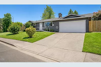 2890 Anita Circle, Medford, OR 97504 - Photo 1