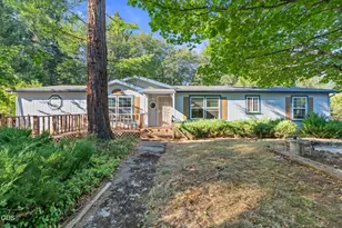 728 N Old Stage Rd, Cave Junction, OR 97523 - Photo 1