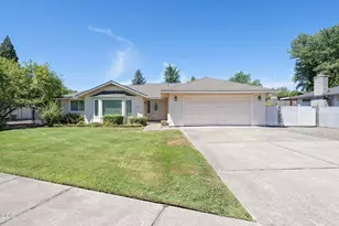 570 Maaike Dr, Medford, OR 97504 - Photo 1