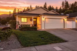 110 Westbrook Dr, Rogue River, OR 97537 - Photo 1