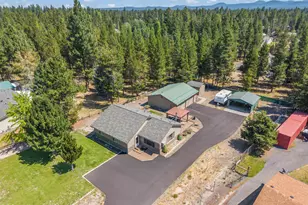 55872 Wood Duck Dr, Bend, OR 97707 - Photo 1