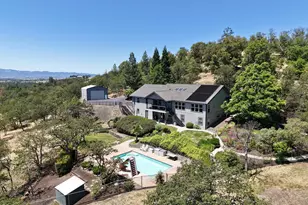 2089 Riley Rd, Eagle Point, OR 97524 - Photo 1