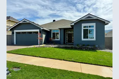 485 Autumn Hills Drive, Medford, OR 97504 - Photo 1