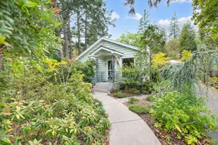 689 Beach St, Ashland, OR 97520 - Photo 1