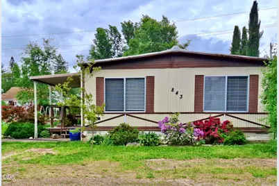 843 Fruitdale Drive, Grants Pass, OR 97527 - Photo 1
