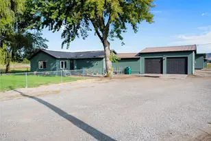 5807 Airway Dr, Klamath Falls, OR 97603 - Photo 1