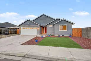 8360 Kyra Ln, White City, OR 97503 - Photo 1