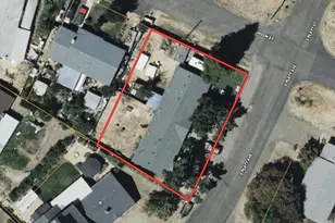 312 S Platt Ave, Eagle Point, OR 97524 - Photo 1