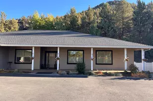 176 NE Resort Ct, Prineville, OR 97754 - Photo 1
