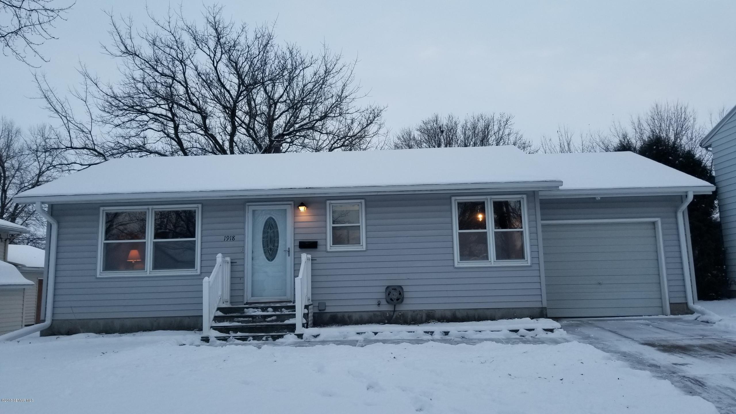 1918 E Johnson St Albert Lea Mn 56007 Mls 5034381 Coldwell Banker