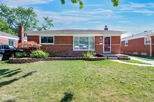 24600 Cubberness St, Saint Clair Shores, MI 48080 - MLS 50088578 - Coldwell  Banker