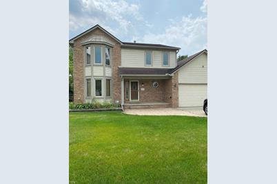 35324 Connecticut Drive, Sterling Heights, MI 48310 - Photo 1